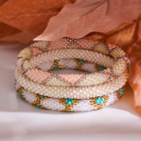 Bracelet en perles de verre de l'Himalaya | Orné